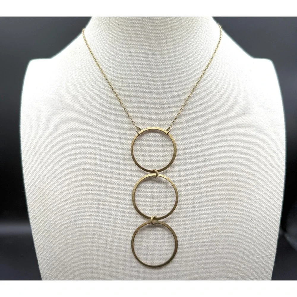 Gold Tone Hammered Triple Circle Pendant Necklace Minimalist Geometric Boho